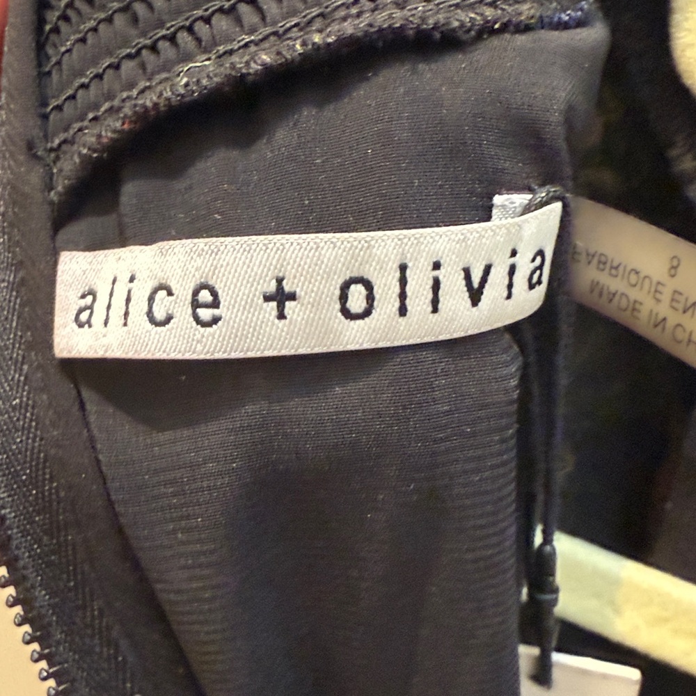 Alice + Olivia Floral Chelsea Palace Dress - Picture 3 of 5